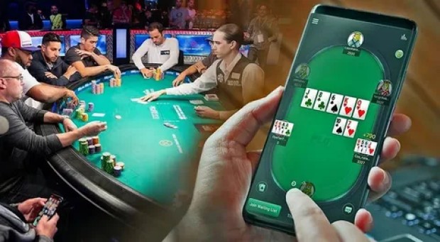 bermain poker dengan smartphone